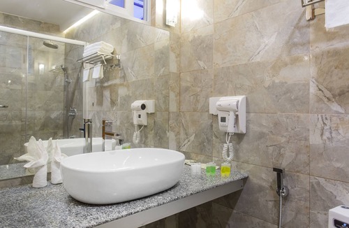 Maafushi Hotel | Kuredhi Beach Inn