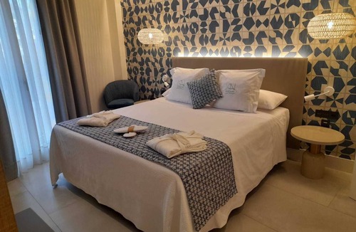 Nerja City Centre Hostel | La Puerta de Nerja Hostal Boutique