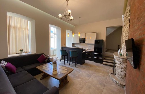 Tbilisi City Centre Apartment | Lado Asatiani Apartment