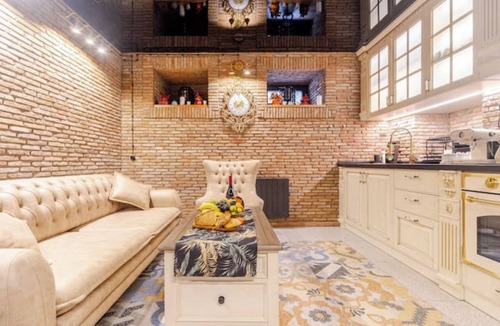 Chugureti House | Luxury Home in Old Tbilisi with Terrace