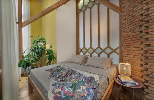 Sololaki Apartment | Luxury House