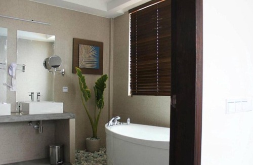 Maafushi House | Maafushi Guesthouse with Pool - Family Suite