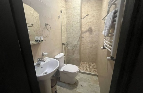 Chugureti Hotel | Maison Privé View & Comfort