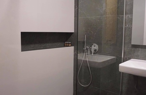 Khelvachauri Bed & Breakfast | Mandrati Loft Family Suite | Breakfast Included, Heated Pool & Sea View