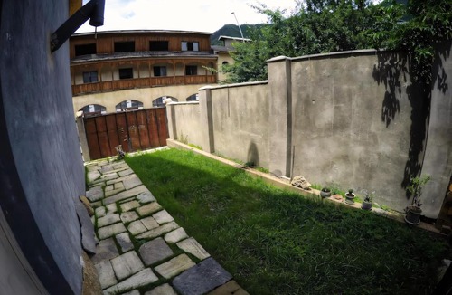 Bagvdanari House | Mestia Retreat Sleeps 12 with Garden