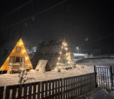 Bagvdanari Ski Chalet | Mestia Sunrise Cottage, 1BR Mountain Stay Svaneti