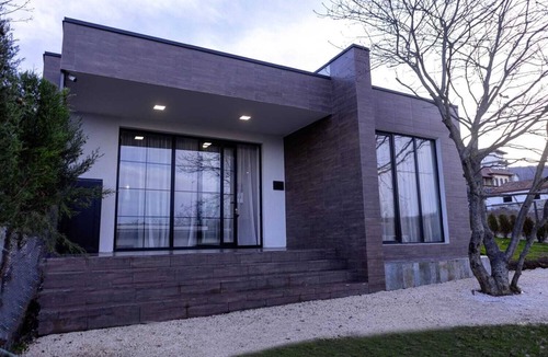 Telavi Villa | Modern villa near a forest in 5 minutes driving distance to Telavi
