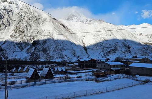 Stepantsminda Ski Chalet | Mood villa kazbegi is city centre of Stepantsminda, with mountimes view. For you