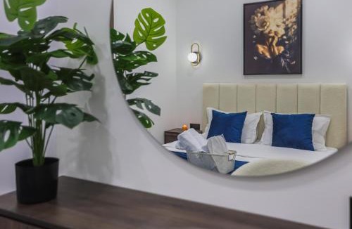 Tbilisi City Centre Apartment | Orbeliani Luxury Suite Jacuzzi And Cinema