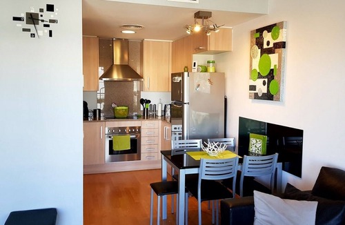 Santa Margarida Apartment | Penthouse-roof terrace -solarium of 60m2-wifi-indoor parking-pool-airco