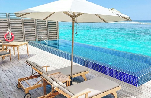 Huruelhi Island Resort | Radisson Blu Resort Maldives
