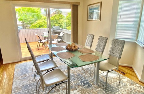 Northeast Virginia Beach House | Sea La Vie: Ocean Side North End 3-Bedroom - 2 min Walk to Beach
