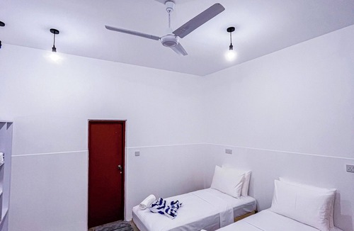 Himandhoo Bed & Breakfast | Shadow Isles Himandhoo #2