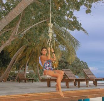 Rasdhoo House | Shallow Lagoon Sunset