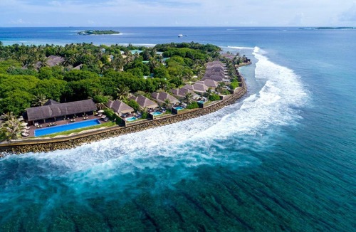 Furanafushi Island Resort | Sheraton Maldives Full Moon Resort & Spa