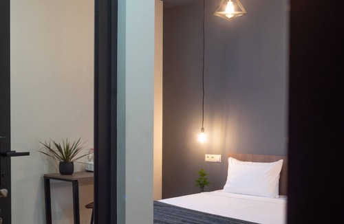 Chugureti Hotel | Silent Hill Hotel Superior Room