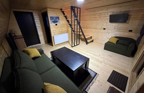Kazbegi Cottage | Sno Valley Luxury Tri-Level Cottage with Panoramic Mountain Views
