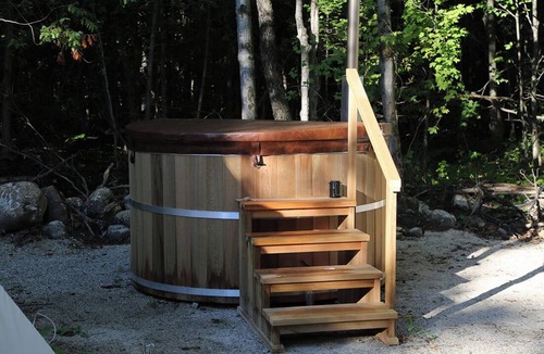 Markdale Cabin | Spruce, the tiny cabin in the woods