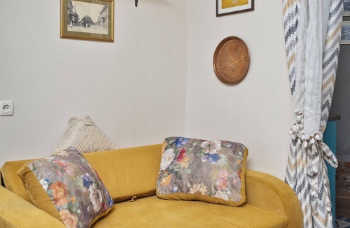 Chugureti Apartment | Stylish Studio – Chikobava Street Heart of Tbilisi