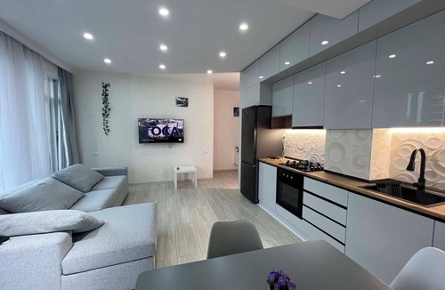 Old Tbilisi Apartment | Sunny Apartment in the Heart of the City