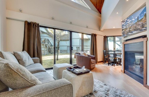 Tahoe Keys House | Tahoe Keys Contemporary