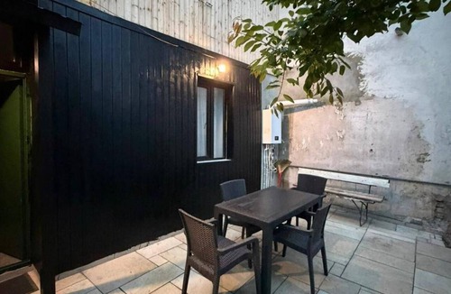 Vera Apartment | Tbilisi - Apartment - Central Location - Sleeps 2