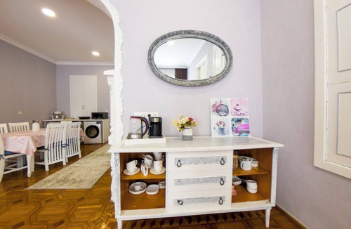 Kutaisi Apartment | Your Cozy 4-Bedroom Stay at Villa on the Hill in Kutaisi