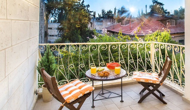 2 BDR SUNNY BALCONY ► BEST LOCATION: German Colony - Shelter in the building in Jerusalem