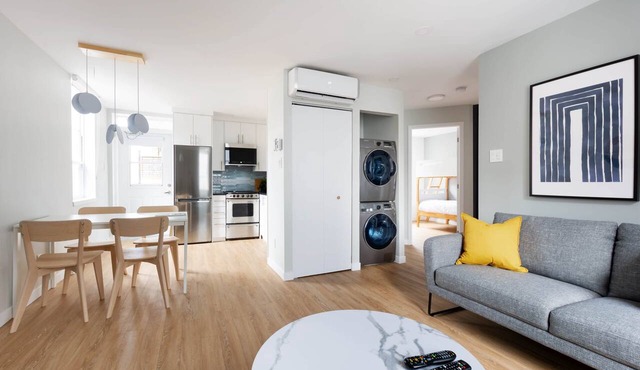 2BR + Private Terrace | Bright & Central in Québec City