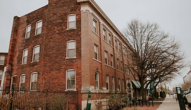 5 New Combined Apartments Near Lucas Oil Stadiom in Indianapolis