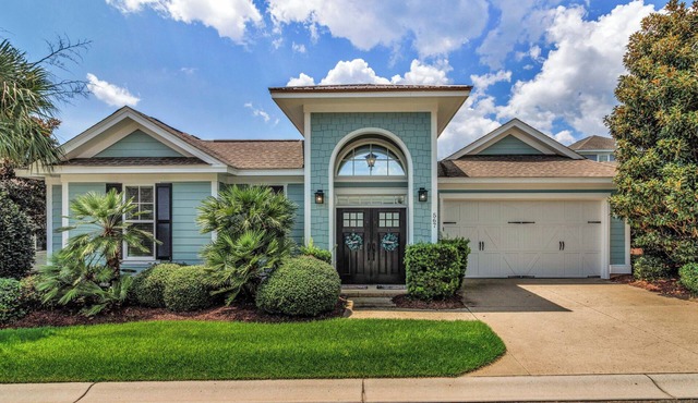 8/30-9/4 LowRate North Beach cottage-walk to ocean, hot tubs, resort pools, gym! in North Myrtle Beach