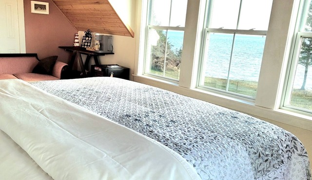 A waterfront bed & breakfast that will have you waken to mesmerizing views. in Bedeque