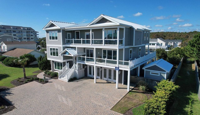 All Shell Be Well - 8 bedrooms with ocean views and private pool in Virginia Beach