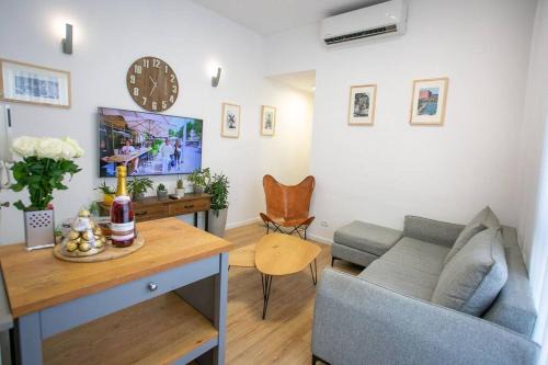 Amazing Dizengoff Square Home in Tel Aviv