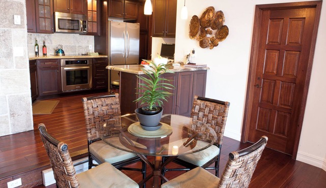 Amazing Luxury ocean front Hamilton Cove Villa w/electric cart in Avalon