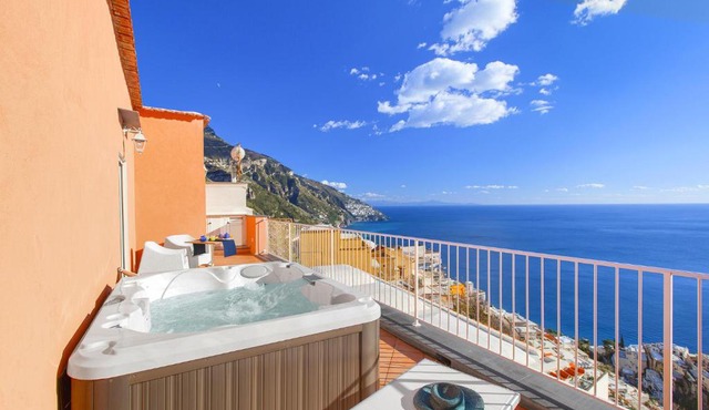 Amore Rentals - Casa Bluedream in Positano