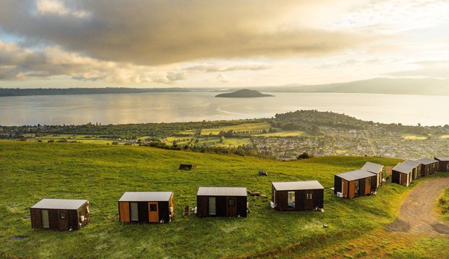 Aorangi Peak Cabins 13 by Tiny Away in Waitoki