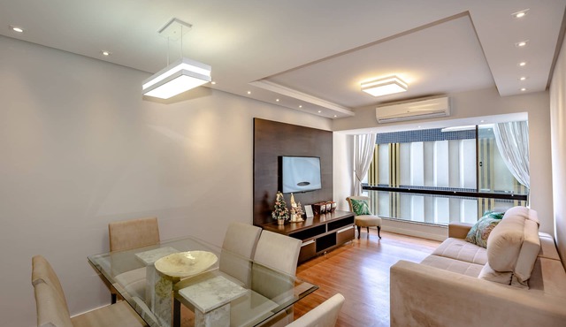 BC: Beautiful beachfront apartment - stunning front and side views. in Centro