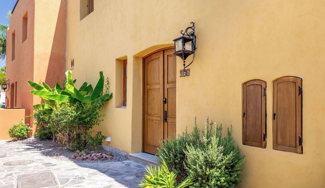 BeautifulHome, in front of the community pool By Casago in Loreto