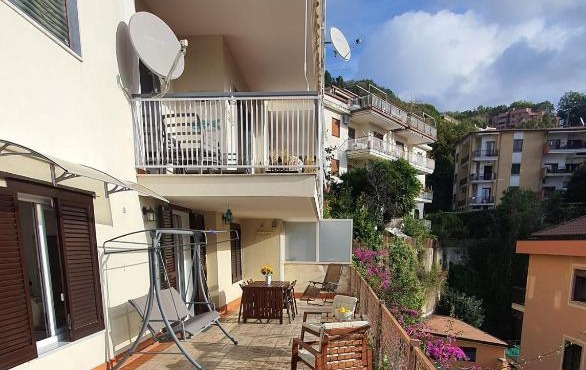 Bedrock in Salerno
