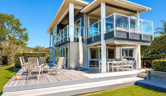 Bella Seven - Walk to Oneroa Village in Waiheke Island