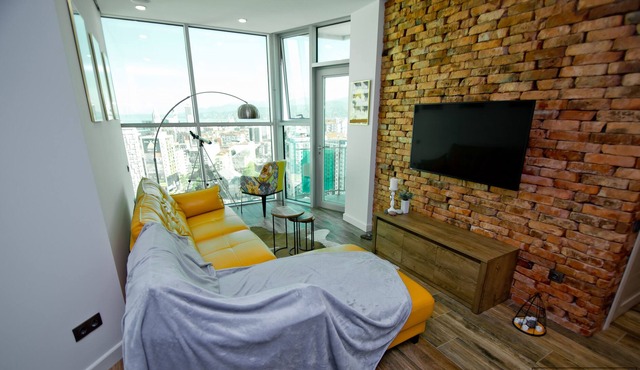 BEST IN TOWN,NEW PANORAMIC VIEW LOFT APARTMENTS,75m2. CITY CENTER