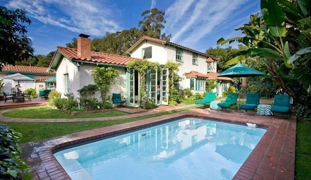 BUTTERFLY BEACH HOUSE.3MIN WALK TO BUTTERFLY BEACH & VILLAGE,8 MIN BILTMORE in santa Barbara