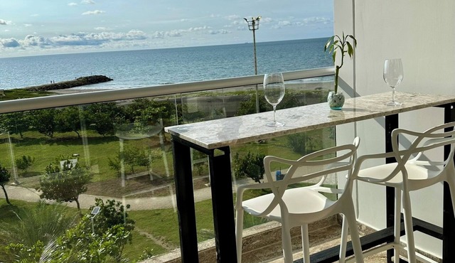 Cartagena Loft Ocean View Beach Access 5 min from Airport in Cartagena de Indias