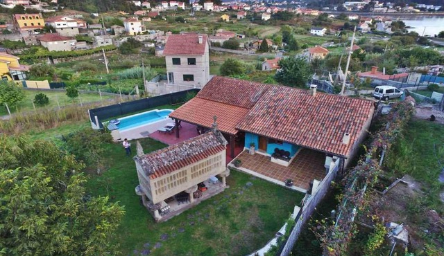 Casa-Lourido Combarro in Poio