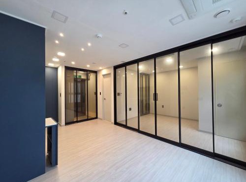 Central Height Apartment in Busan