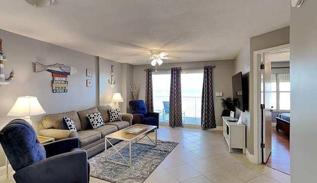 Charming Oceanfront Condo - Pool + Beach Access in Ormond Beach