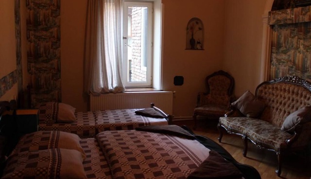 Corner Hostel is located central Tbilisi City, 400 m from Freedom Square.