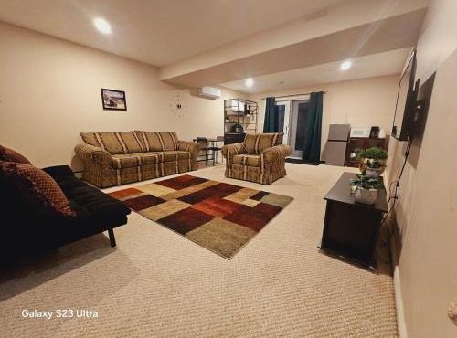 Cozy, Private Basement Suite in Halifax