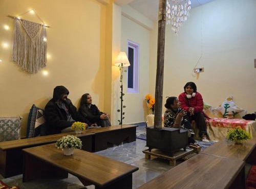 Dakshome in Kasol
